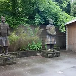 バジェット トリアノン 2* アムステルダム