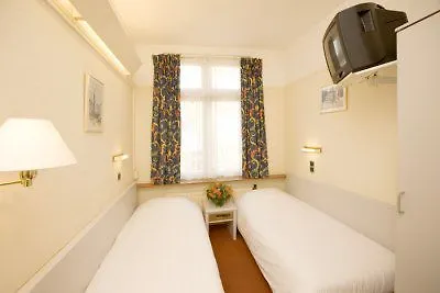 Szálloda Budget Trianon