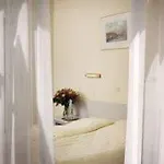 Budget Trianon 2*