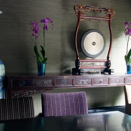 Budget Trianon Hotell 2*