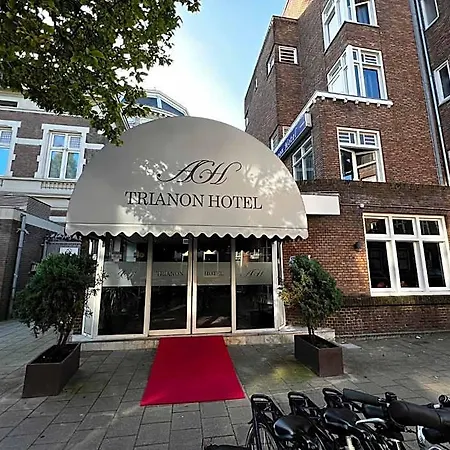 Budget Trianon Hotel