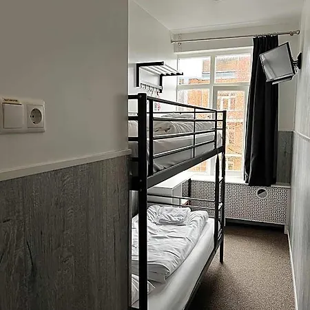 Budget Trianon Hotel 2*