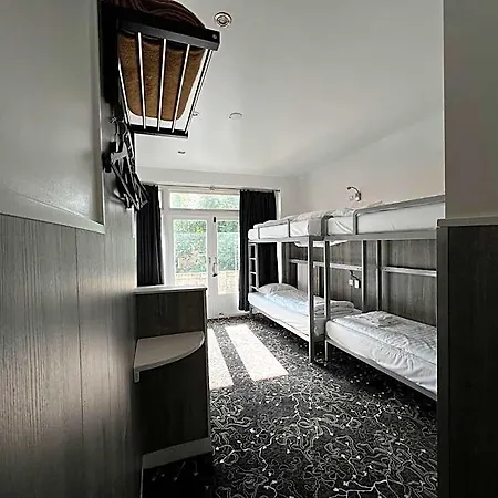 Hotel Budget Trianon 2*