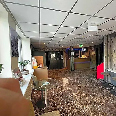 Budget Trianon 2*