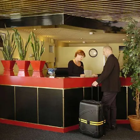 Budget Trianon 2*