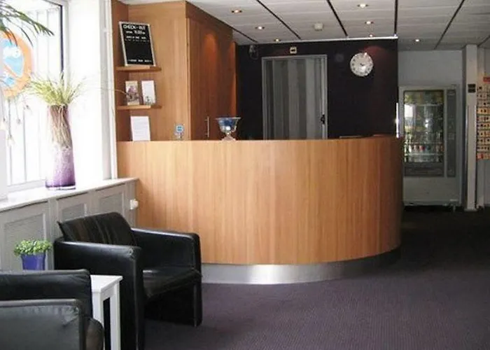 Hotel Budget Trianon 2*