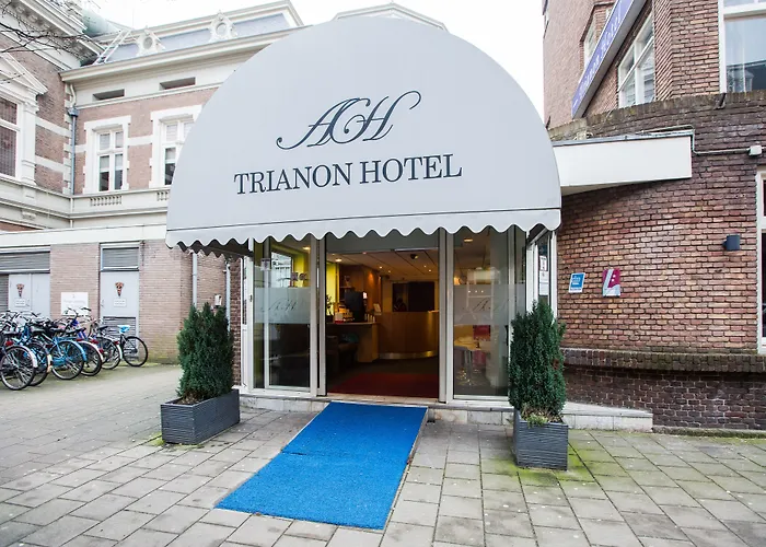 Hotel Budget Trianon 2*