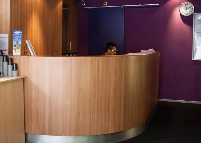 Budget Trianon Hotel 2*