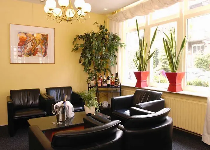 Hotel Budget Trianon 2*