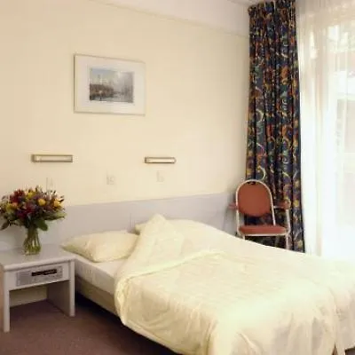 Hotel Budget Trianon