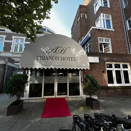 Budget Trianon Hotel